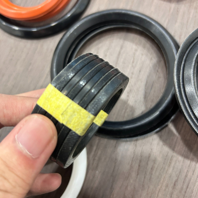 Seal Kit NBR FPM Fabric Vee Packing Seal for Interpumpvee Packinginner170 Outside195