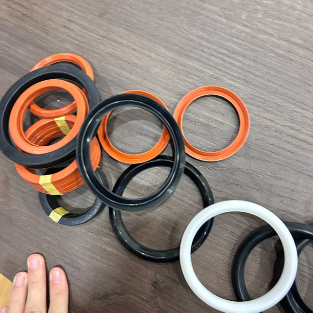 Seal Kit NBR FPM Fabric Vee Packing Seal for Interpumpvee Packinginner75 Outside95