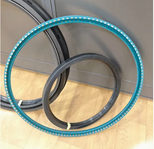 China Factory Price R35 R37 R58 Split FKM Fabric Reinforced Rotary Shaft Oil Seals U Type Seal