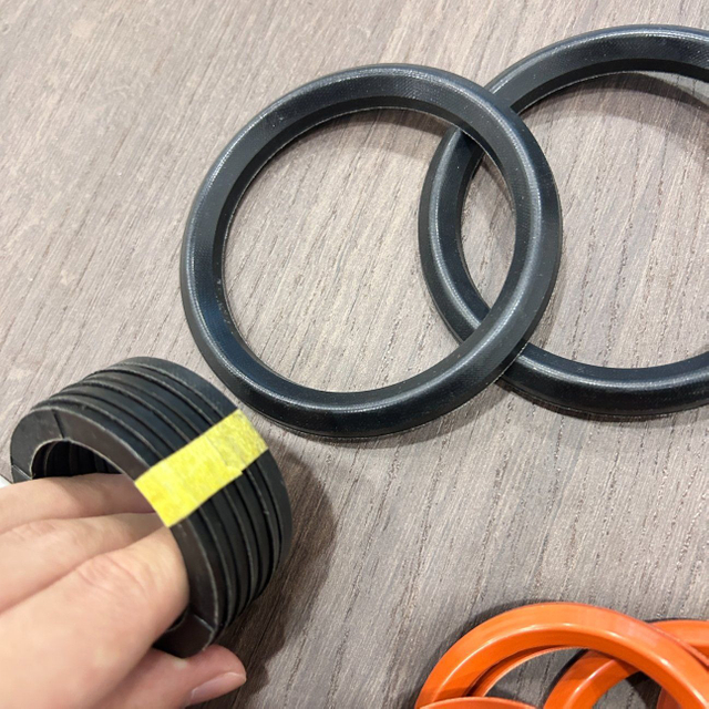 NBR Fabric Reinforced Rotary Shaft Oil Seal /R35 Oil Seal 730*790*25