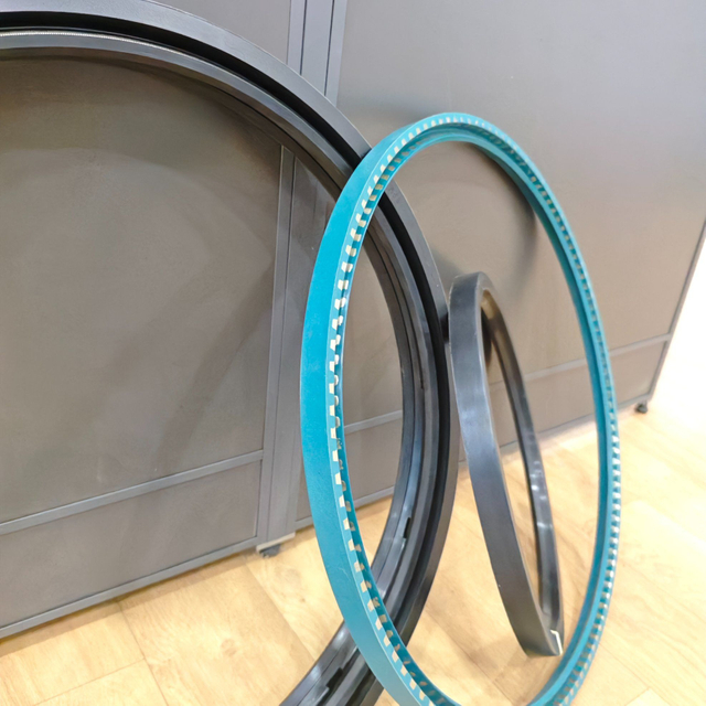 China Factory-High Wear Resistance R35 R37 R58 U-Type Reinforced Rotary Shaft Oil Seal for Rolling Mills and Heavy Machinery