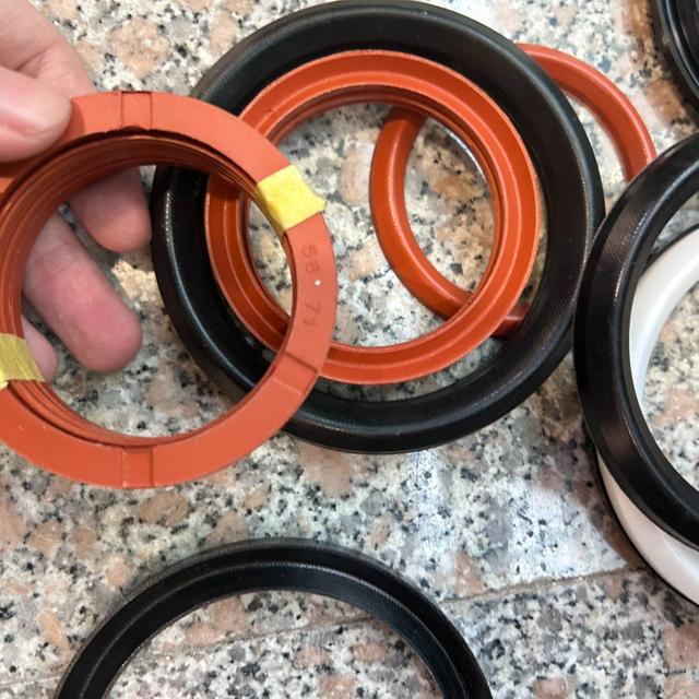 Seal Kit NBR FPM Fabric Vee Packing Seal for Interpumpvee Packinginner105 Outside125