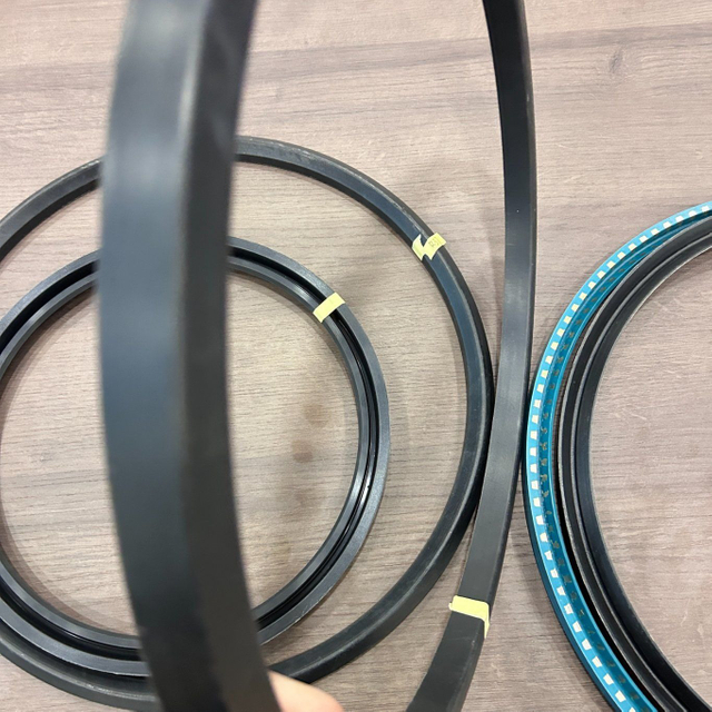 NBR Fabric Reinforced Rotary Shaft Oil Seal /R35 Oil Seal 480*540*25