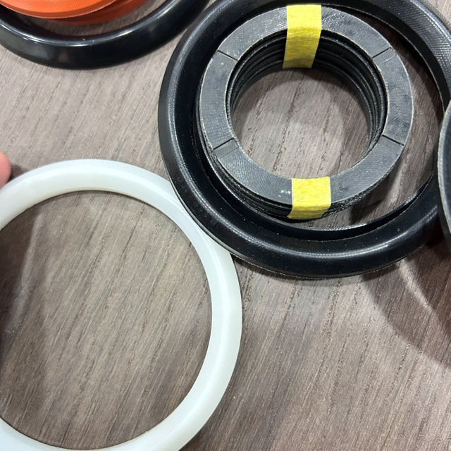 Seal Kit NBR FPM Fabric Vee Packing Seal for Interpumpvee Packinginner112 Outside132