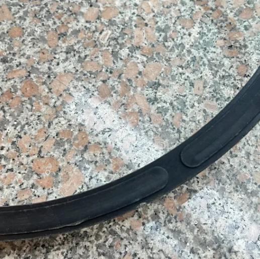 Exclusive R35-636*692*30.5 R35 U-Type Fabric Reinforced Oil Seals