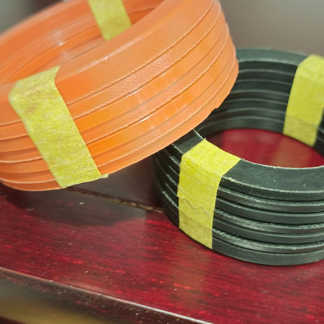 Eco-Friendly Materials Vee Packing125-145 V-Type Fabric-Reinforced Oil Seal