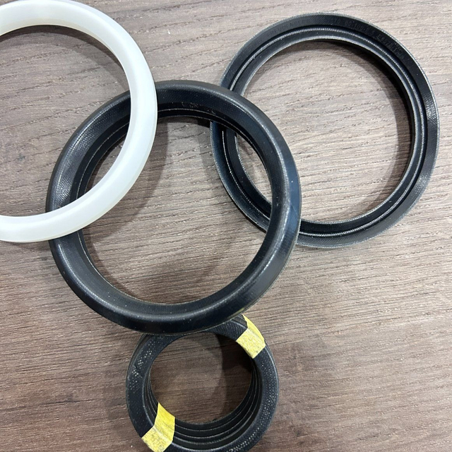 Seal Kit NBR FPM Fabric Vee Packing Seal for Interpumpvee Packinginner80 Outside105