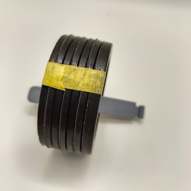 Global Best-Seller Vee Packing 530-560 V-Type Fabric-Reinforced Oil Seal