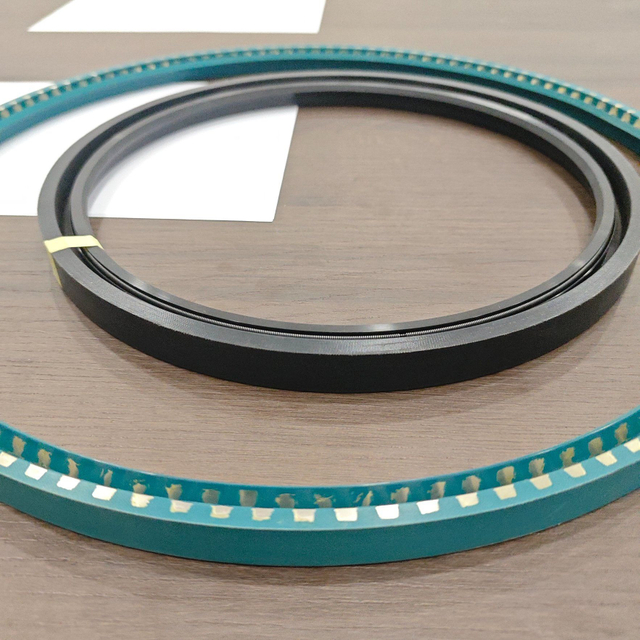 Hebei Tuoruis Wholesale R35 R37 R58 Split FKM Fabric Reinforced Rotary Shaft Oil Seals O Ring Oil Seal