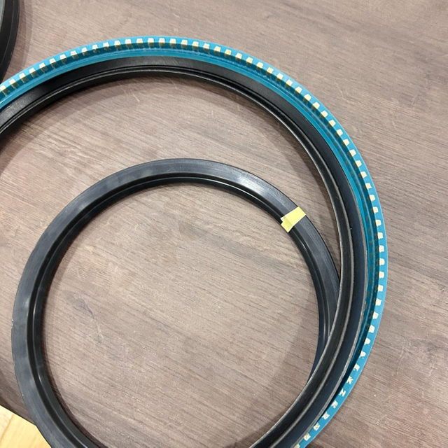 NBR Fabric Reinforced Rotary Shaft Oil Seal /R35 Oil Seal 295*325*15