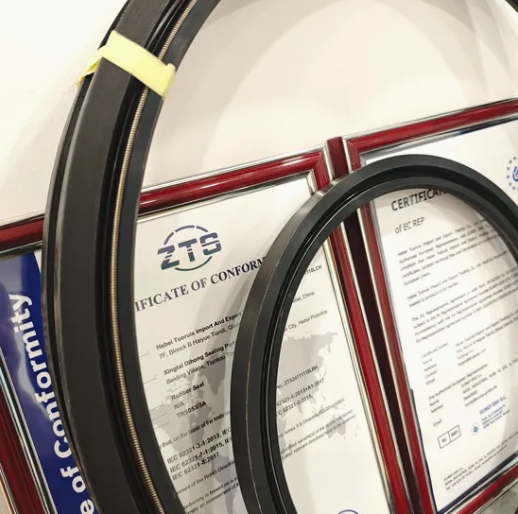 China Factory-NBR Fabric Reinforced Rotary Shaft R36 R58 R35 R37 Oil Seal for Heavy Duty Machinery